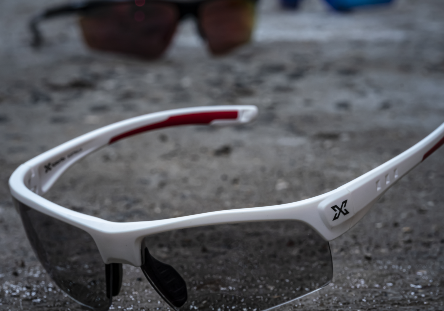 What Are Bifocal Cycling Glasses and Who Are They For?